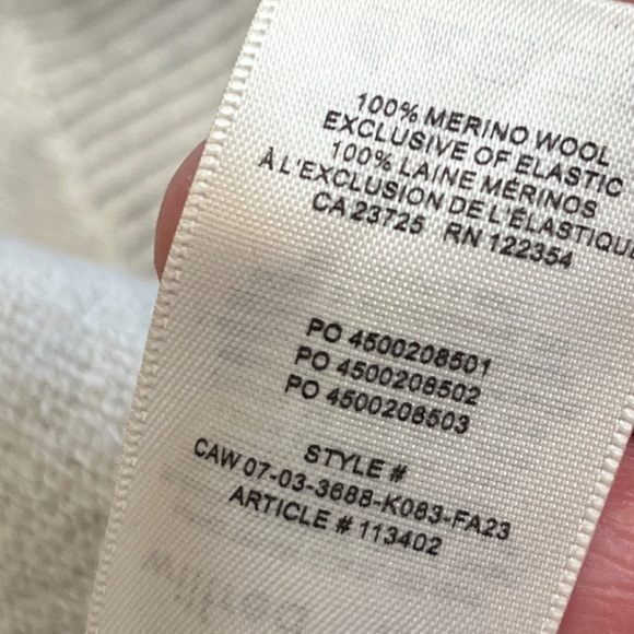 Turtleneck Cropped Merino Wool Sweater - Picture 5 of 11